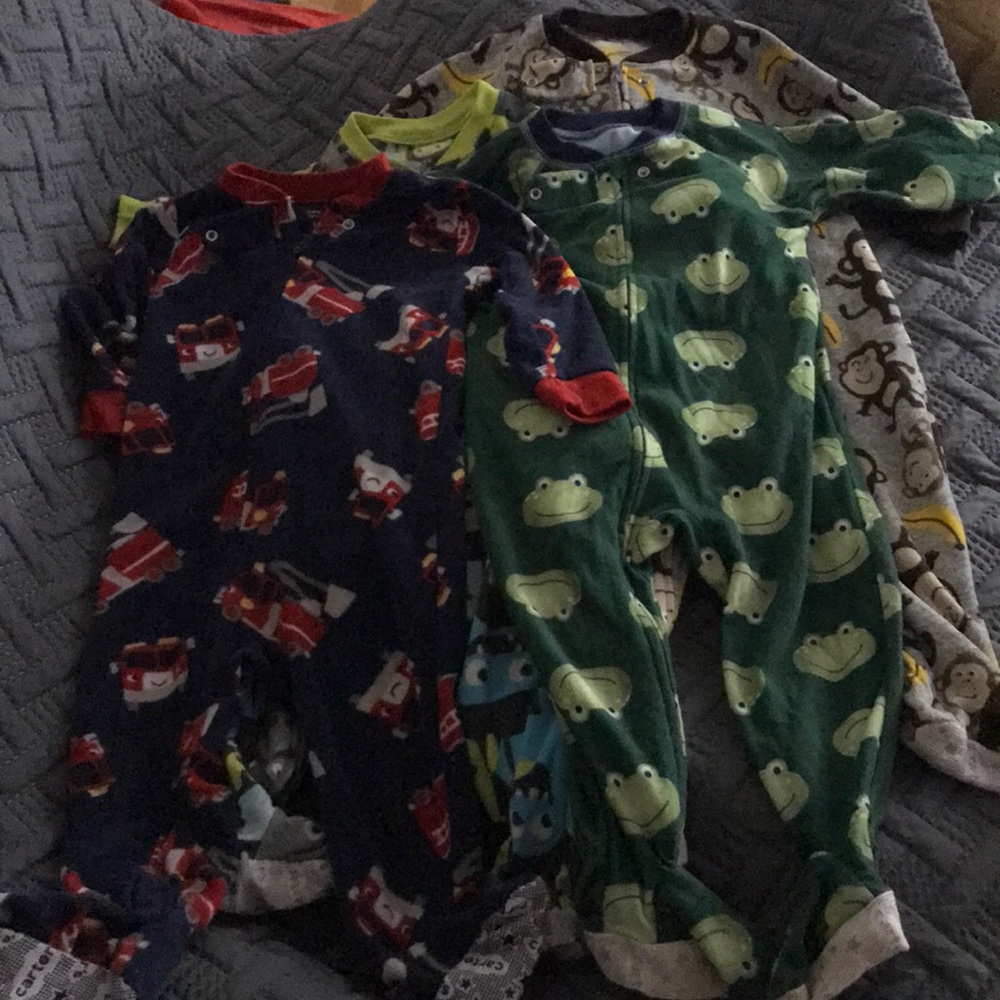 Carters Footed PJs x 4 pairs (18 months)